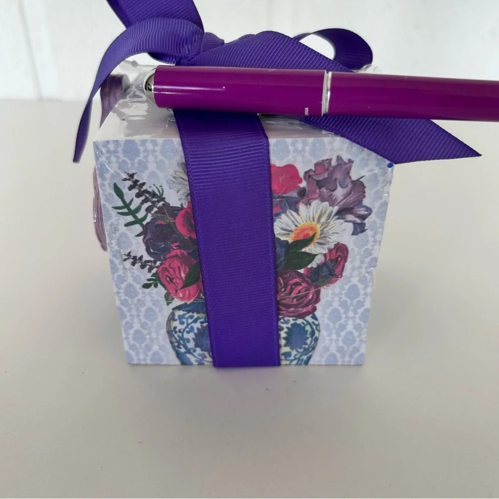 Lady Jayne Notepad Block with Purple Ribbon and pen NWT